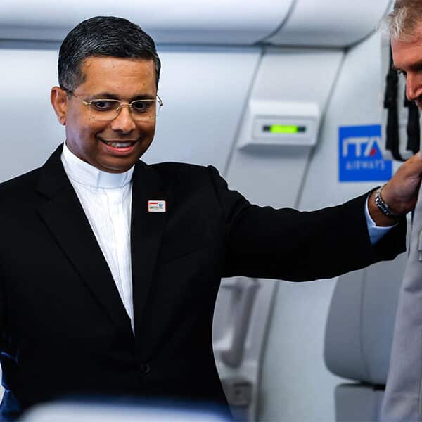 Christians, Muslims can proclaim beauty of diversity, Vatican says