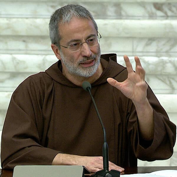 Mass, Communion are sources of strength, papal preacher says