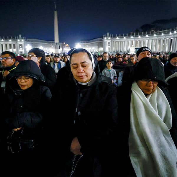 Mary’s search for Jesus reflects every Christian’s journey, pope says