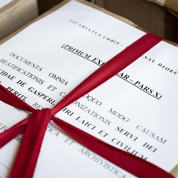 Postwar Italian leader is exemplar of Christian politics, cardinal says