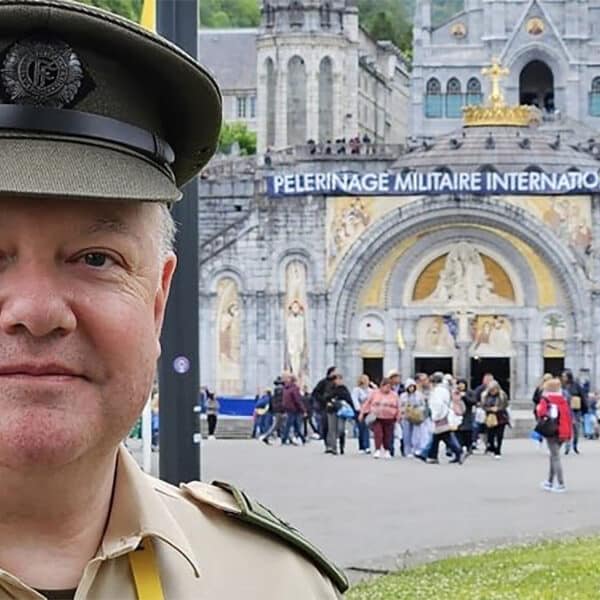 Ahead of Holy Thursday, Irish priest forgives radicalized teenager who stabbed him