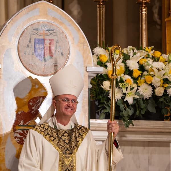 Bishop Lewandowski adopts new coat of arms