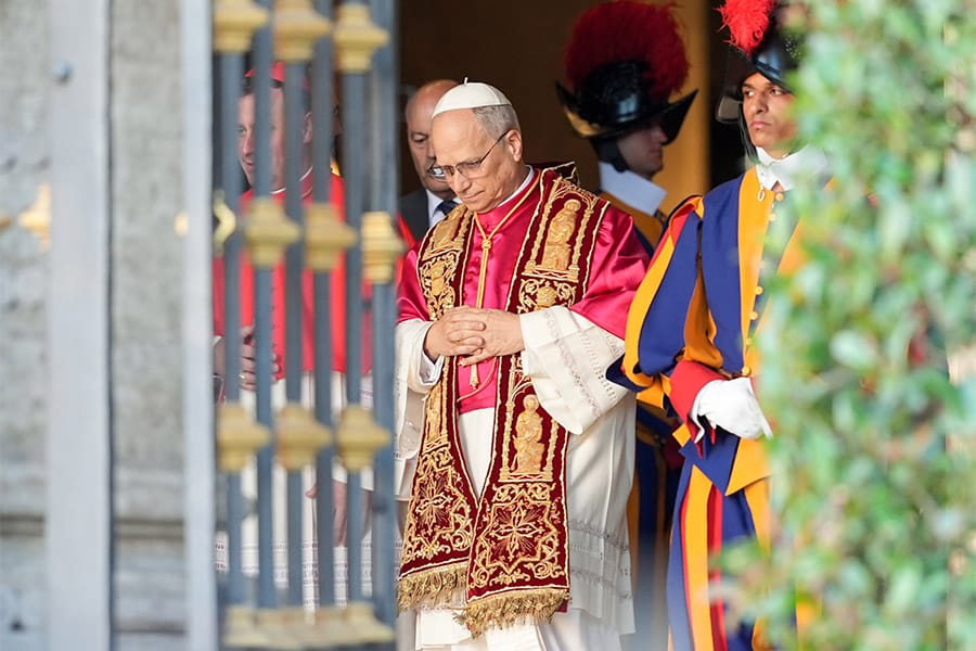 Communion requires prayer, listening, conversion, pope says - Catholic ...