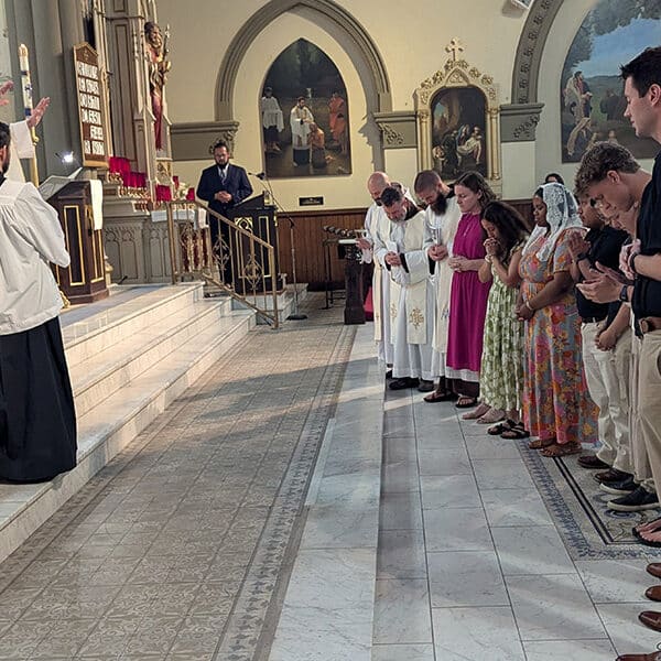 ‘Perpetual pilgrims’ start out across U.S., walking ‘with love and truth’ to share the Gospel