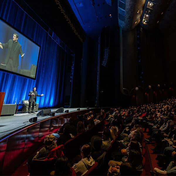 Popular priest podcaster takes ‘Parables’ tour cross-country to sold-out crowds