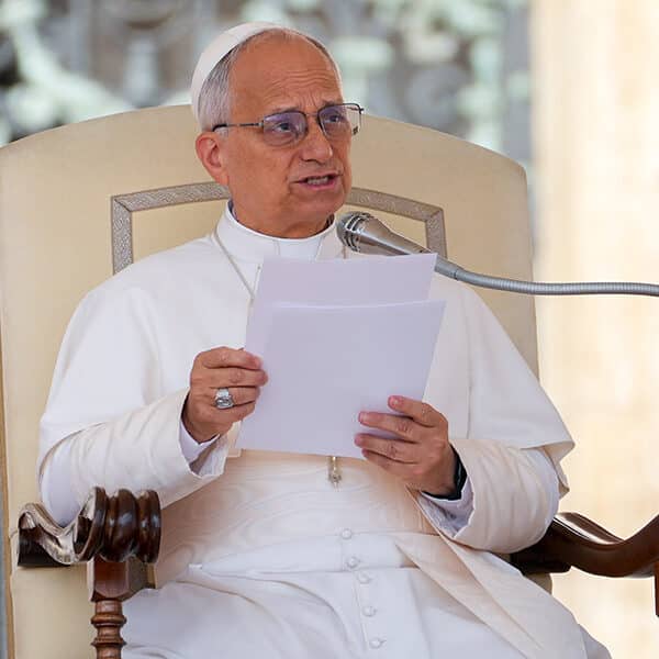 In interview, pope talks about abuse crisis, Trump, following Pope Francis