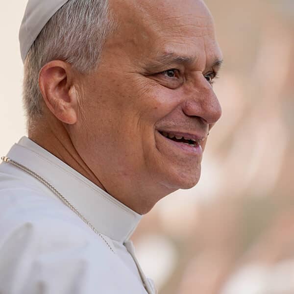 Pope nixes ‘virtual pope’ idea, explains concerns about AI