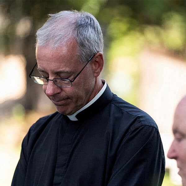 Minneapolis pastor recalls heroism amid tragedy at school Mass shooting