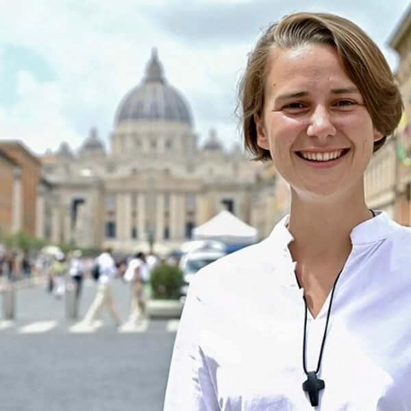 Young people don’t come to church for its members, but for God, star French sister-influencer says