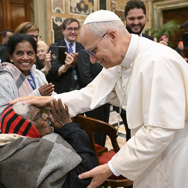 Elderly are a gift, blessing to be welcomed, pope says