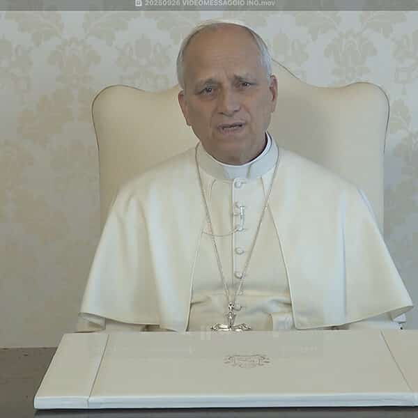 Pope asks Catholics to support missions with prayer, donations