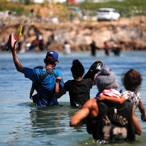U.S. bishops approve ‘special pastoral message’ in Baltimore on immigration