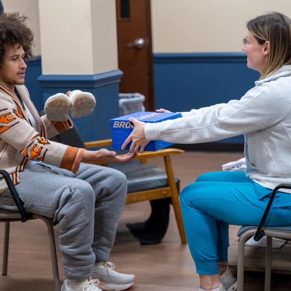 Mercy surgeons help residents get back on their feet at Helping Up Mission