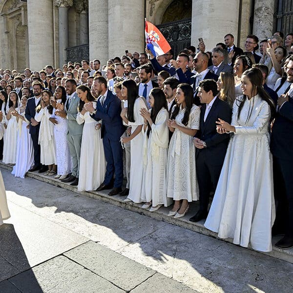 Seeing everyone as a brother or sister is part of Christianity, pope says