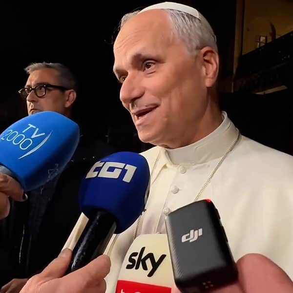 Pope answers questions about migrants, Venezuela, Rupnik trial