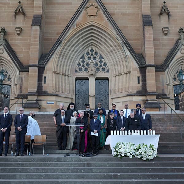 Pope, Israeli president speak by phone about Sydney attack, peace in Gaza