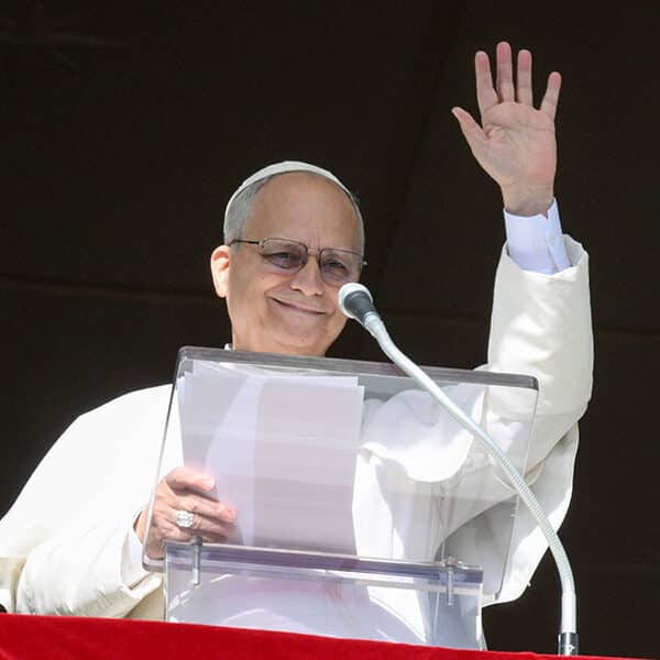 Peace is built on respect, only good can combat evil, pope says at Angelus