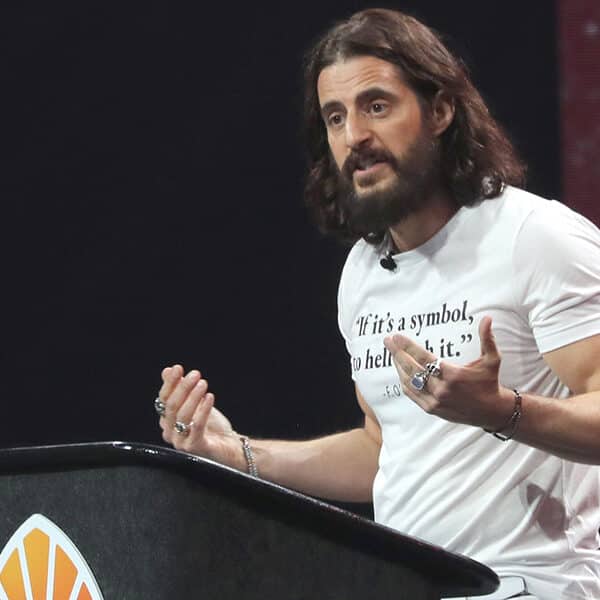 ‘Chosen’ actor Jonathan Roumie honors 21 Christian martyrs at Museum of the Bible event