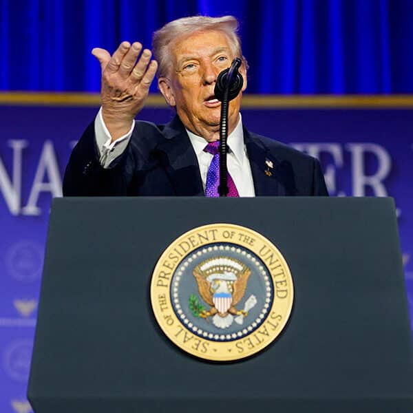 In National Prayer Breakfast address, Trump backs Noem after Minneapolis fallout