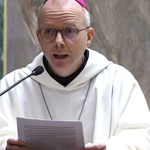 Church governance begins with holiness, not bureaucracy, Bishop Varden says at Curia retreat