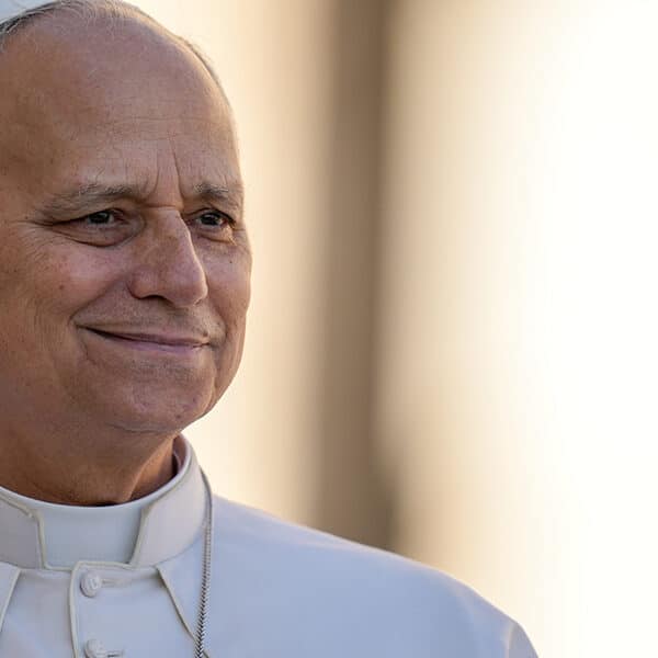 Pope Leo praises ceasefire as ‘genuine hope,’ presses for dialogue, peace