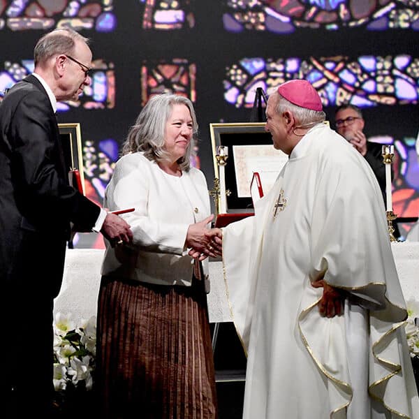 ‘Children need you, they need your presence,’ Sister of Life tells educators at convention