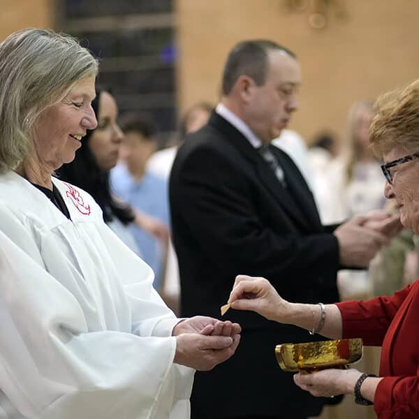 Question Corner: Is it ever acceptable to say something other than ‘amen’ when receiving Communion?