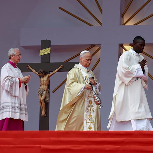 The Eucharist can ‘rekindle lost hope,’ Pope Leo says at Sunday Mass in Angola