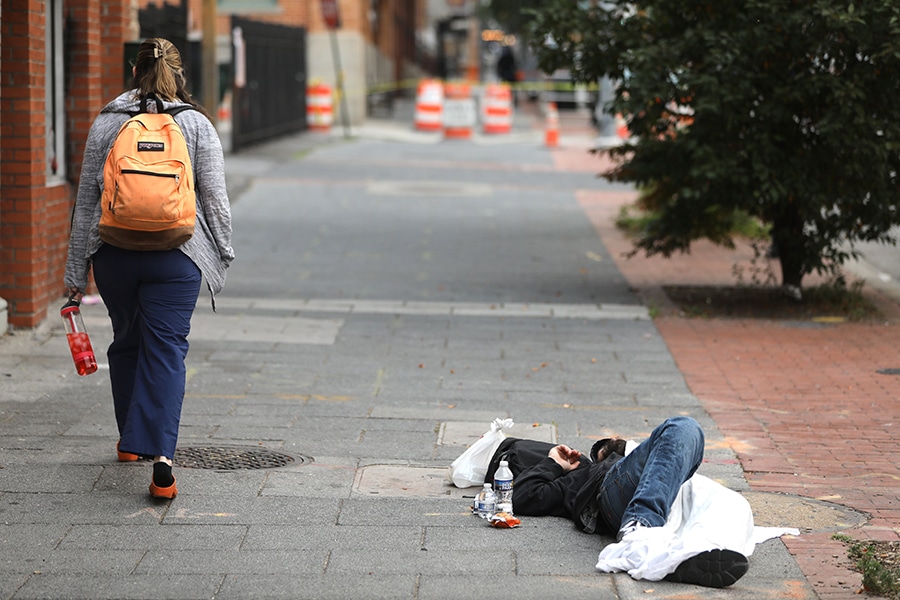 Catholic group helps parishes to share a table with the poor, following pope’s example