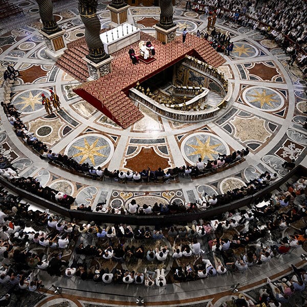 Pope encourages Catholics to deepen prayer through Liturgy of the Hours