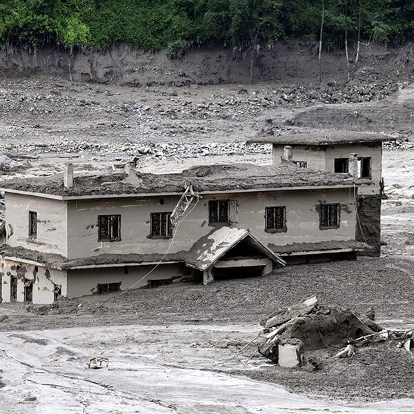 Pope prays for dead, missing following catastrophic mudslides, floods in Nepal