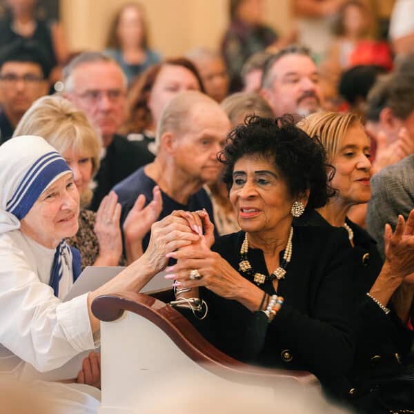 21 receive papal honors