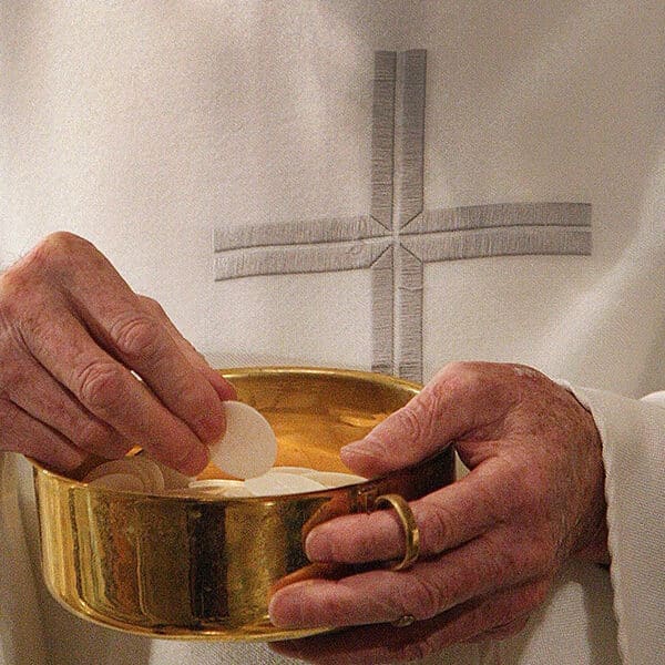 Question Corner: Can I receive Communion even if I didn’t attend the whole Mass?