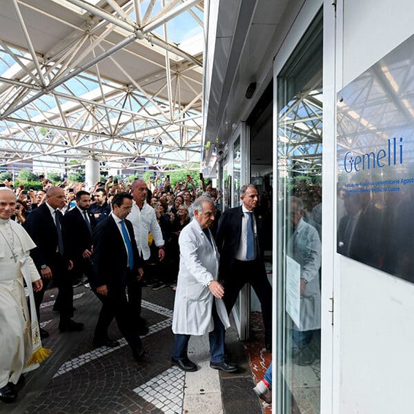 Pope Leo XIV admitted to hospital for afternoon lung surgery