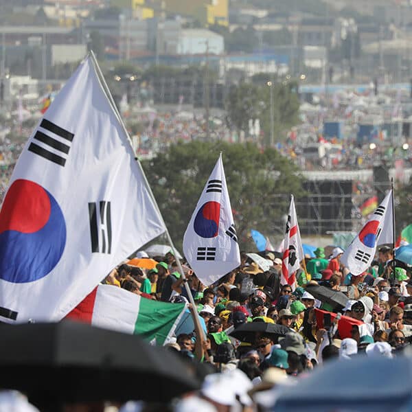 Pope invites youth to bring wounds, dreams to Seoul as WYD registration opens